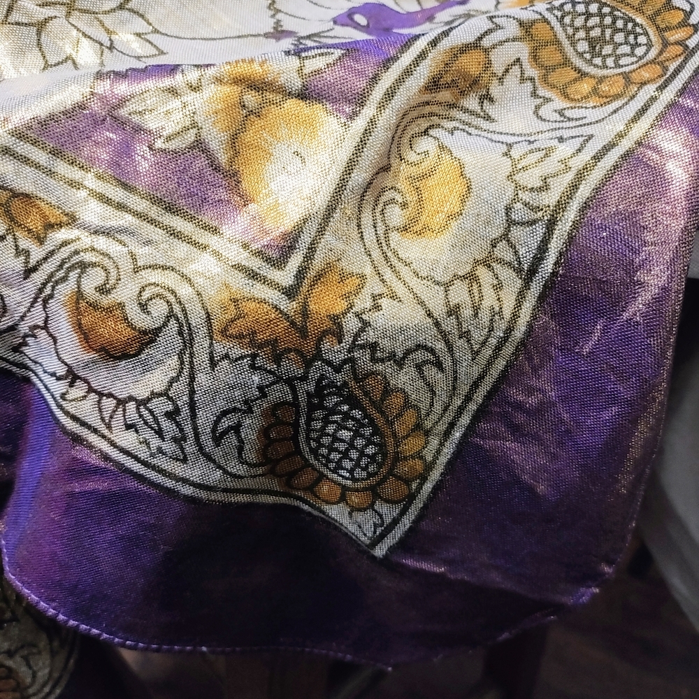 Scarf metallic gold/purple Alyssa brand